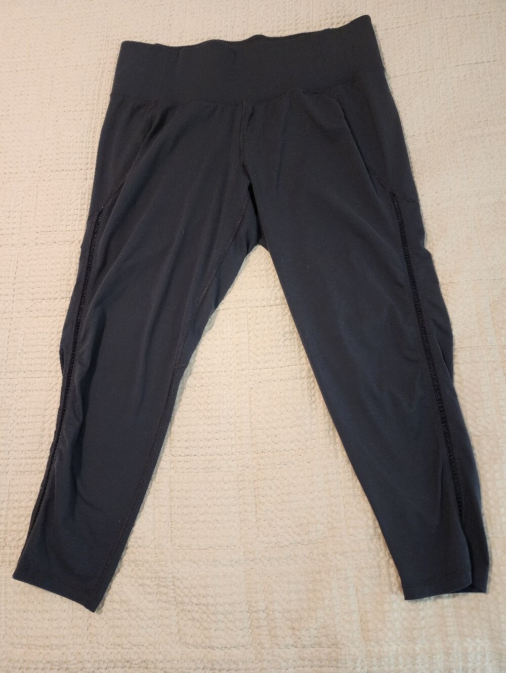 Livi Lane Bryant Charcoal Gray Capri Leggings Ruched Legs 18/20 Athleisure Gym